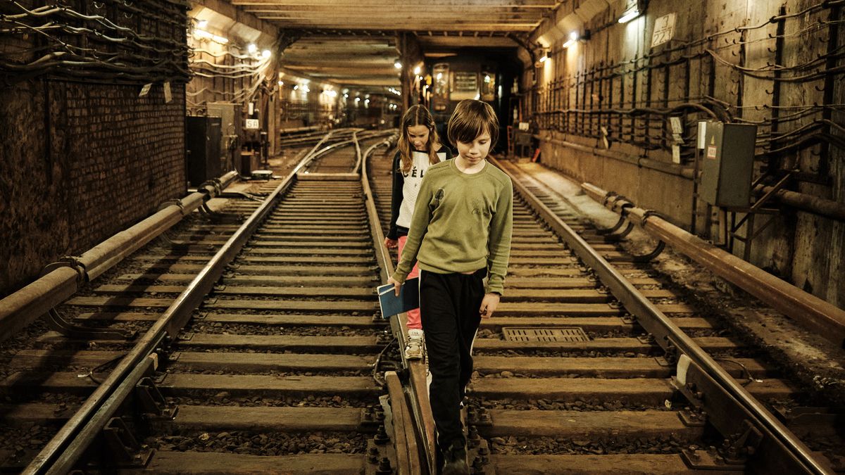 Válka změnila i mě, přiznává režisér filmu o životě ve stanici metra v Charkově změněné na kryt